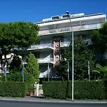 Hotel Consul 3*