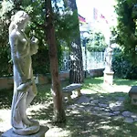 Consul