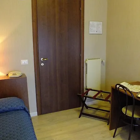 Hotel Consul