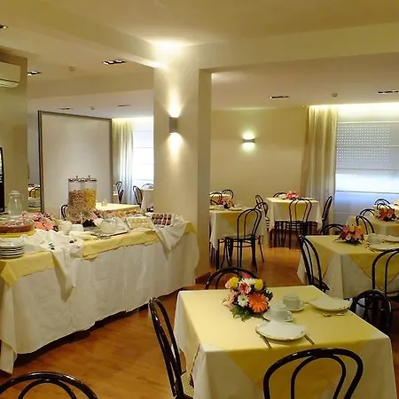 Consul Szálloda 3*