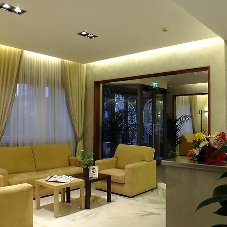 Consul Hotel 3*