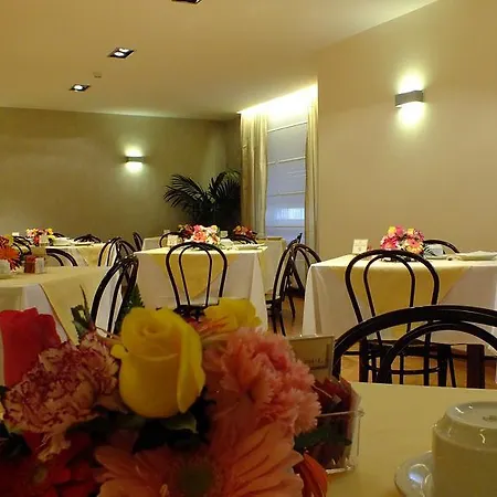 Hotel Consul