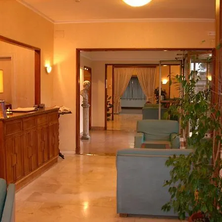 Hotel Consul