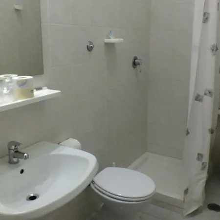 Consul Hotel 3*